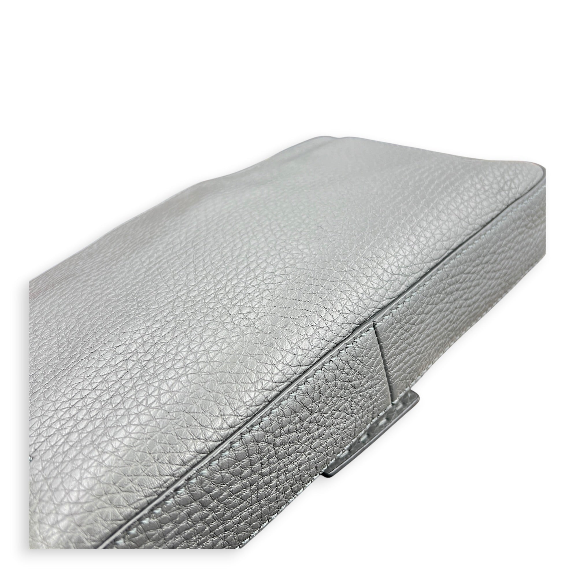 Baguette Crossbody Bag Small Grey in Calfskin, Silver hardware