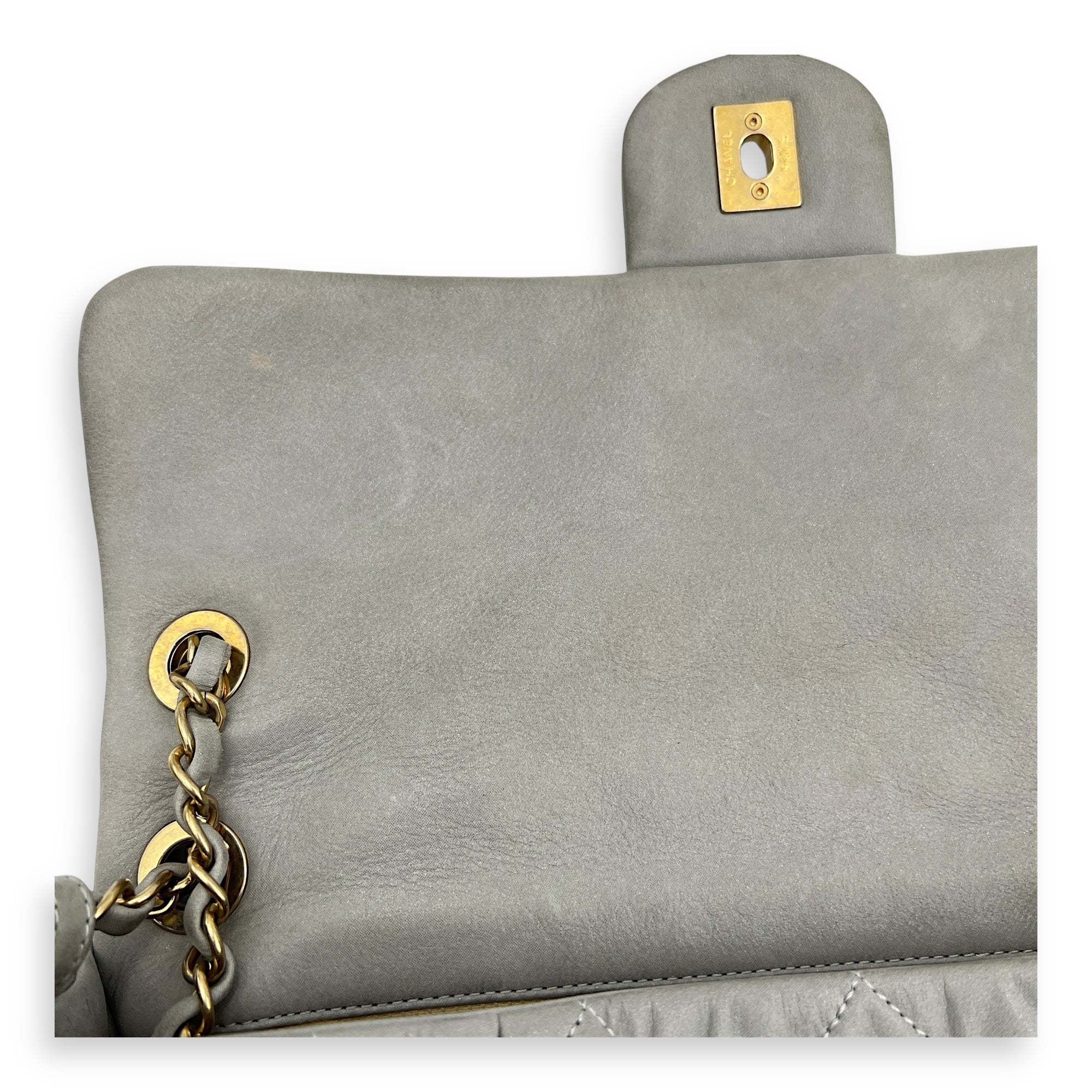 CC Quilted Shoulder Bag Grey in Lambskin, Gold hardware
