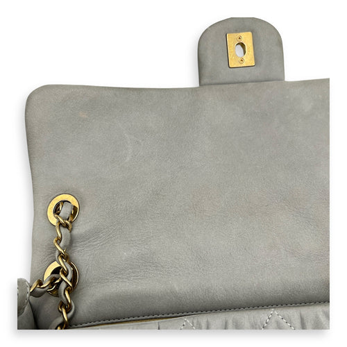 CC Quilted Shoulder Bag Grey in Lambskin, Gold hardware