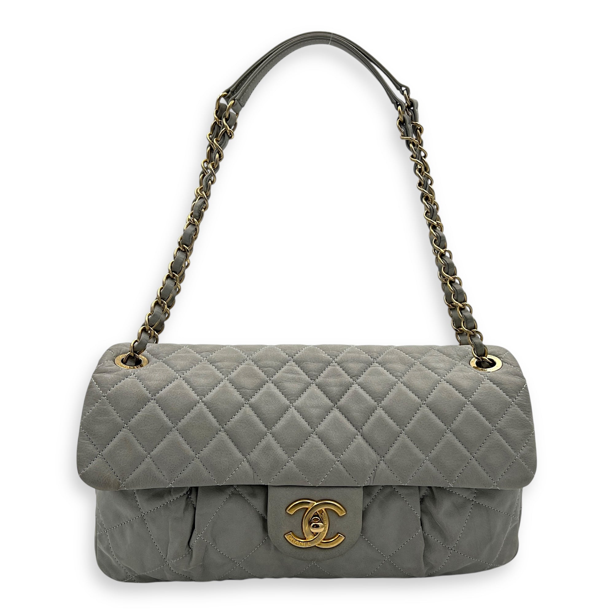 CC Quilted Shoulder Bag Grey in Lambskin, Gold hardware