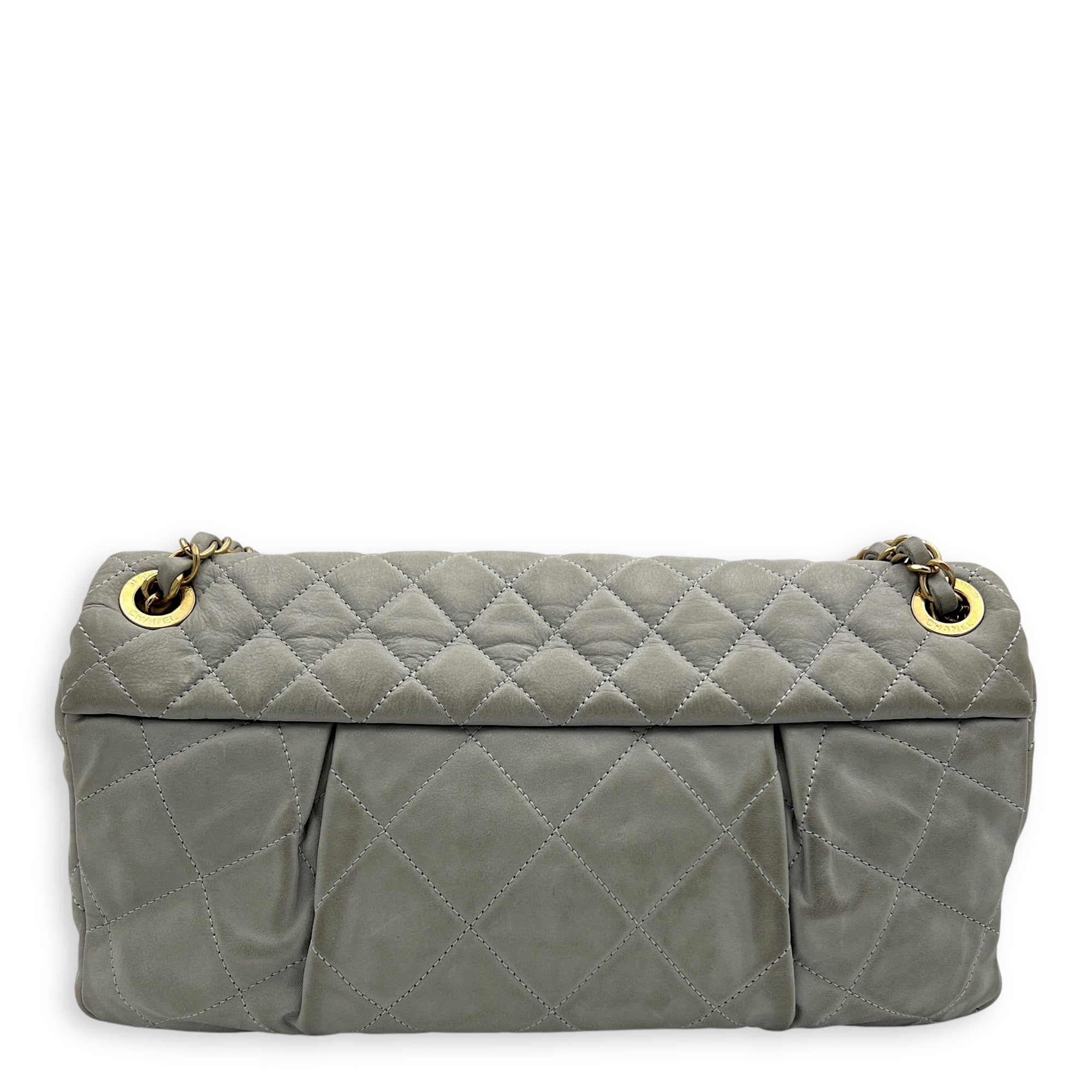 CC Quilted Shoulder Bag Grey in Lambskin, Gold hardware