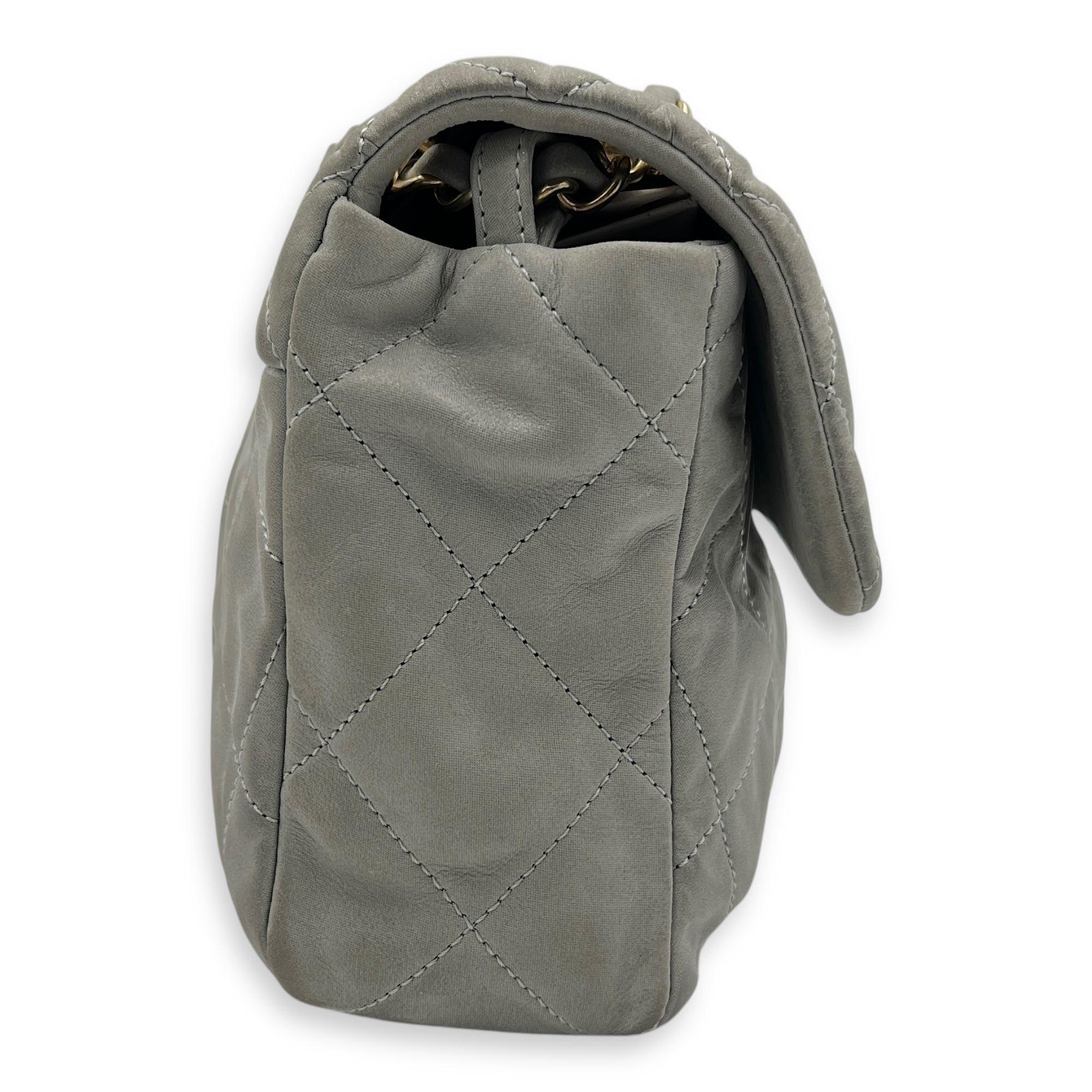 CC Quilted Shoulder Bag Grey in Lambskin, Gold hardware