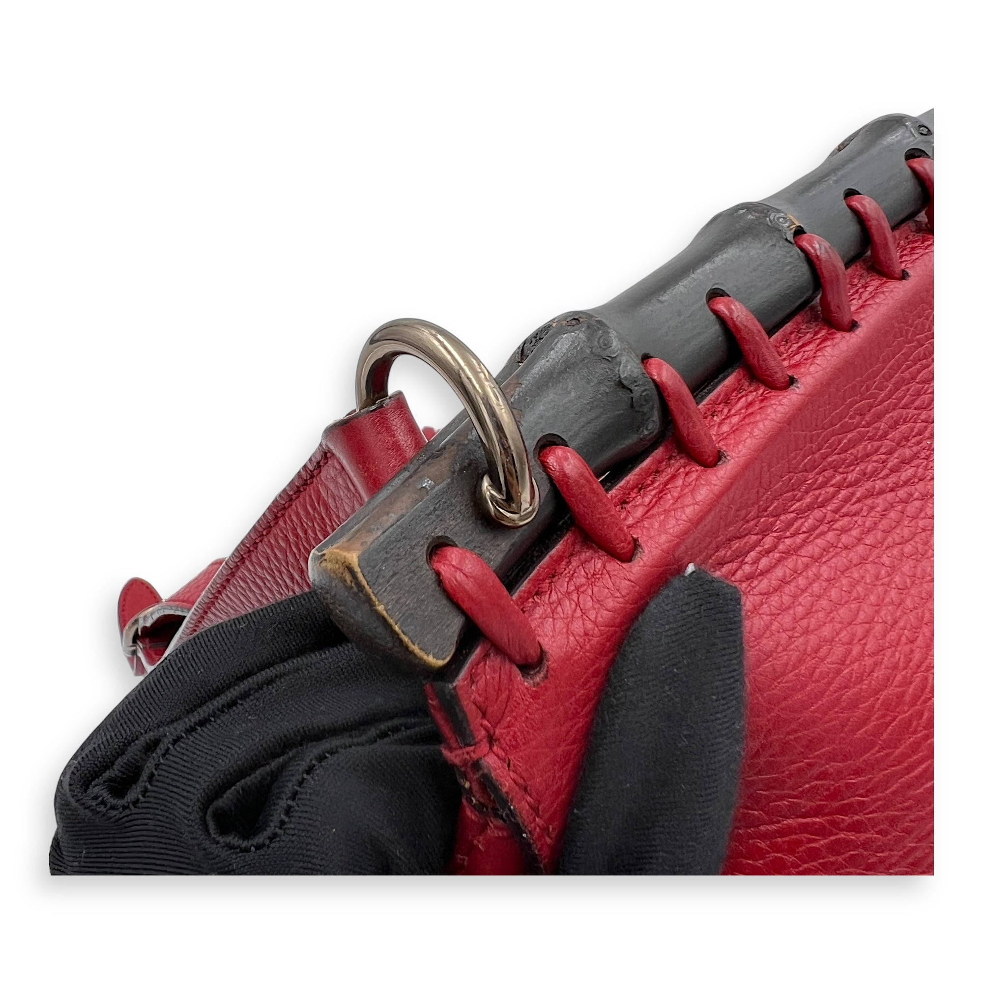 Bamboo Shoulder Bag Red in Calfskin, Gold hardware