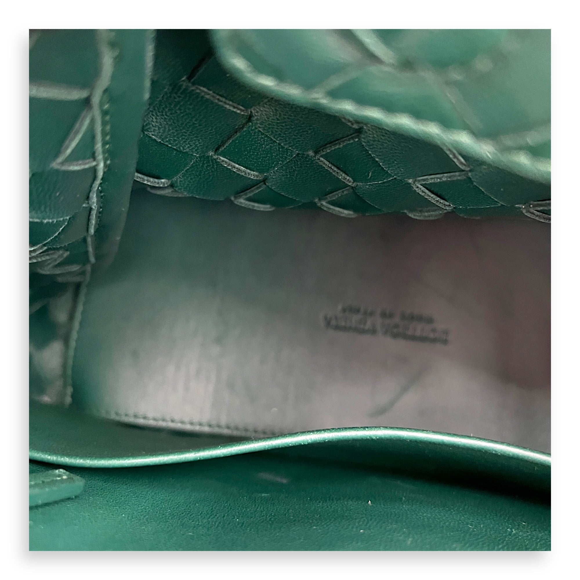 Andiamo Small Green Shoulder Bag in Lambskin, Gold hardware