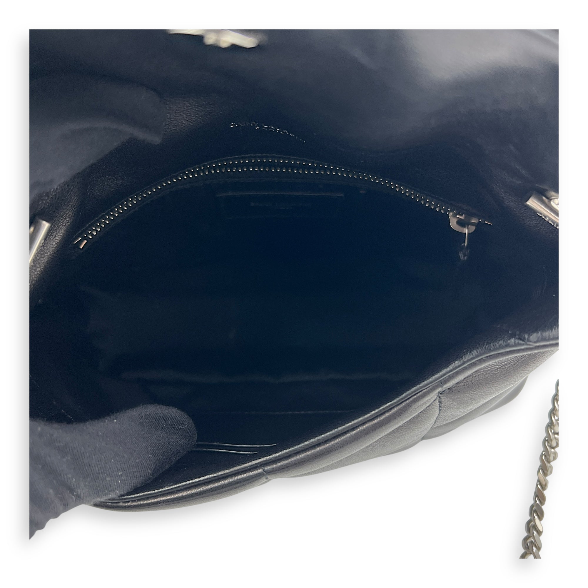Puffer Black Shoulder Bag in Lambskin, Silver hardware