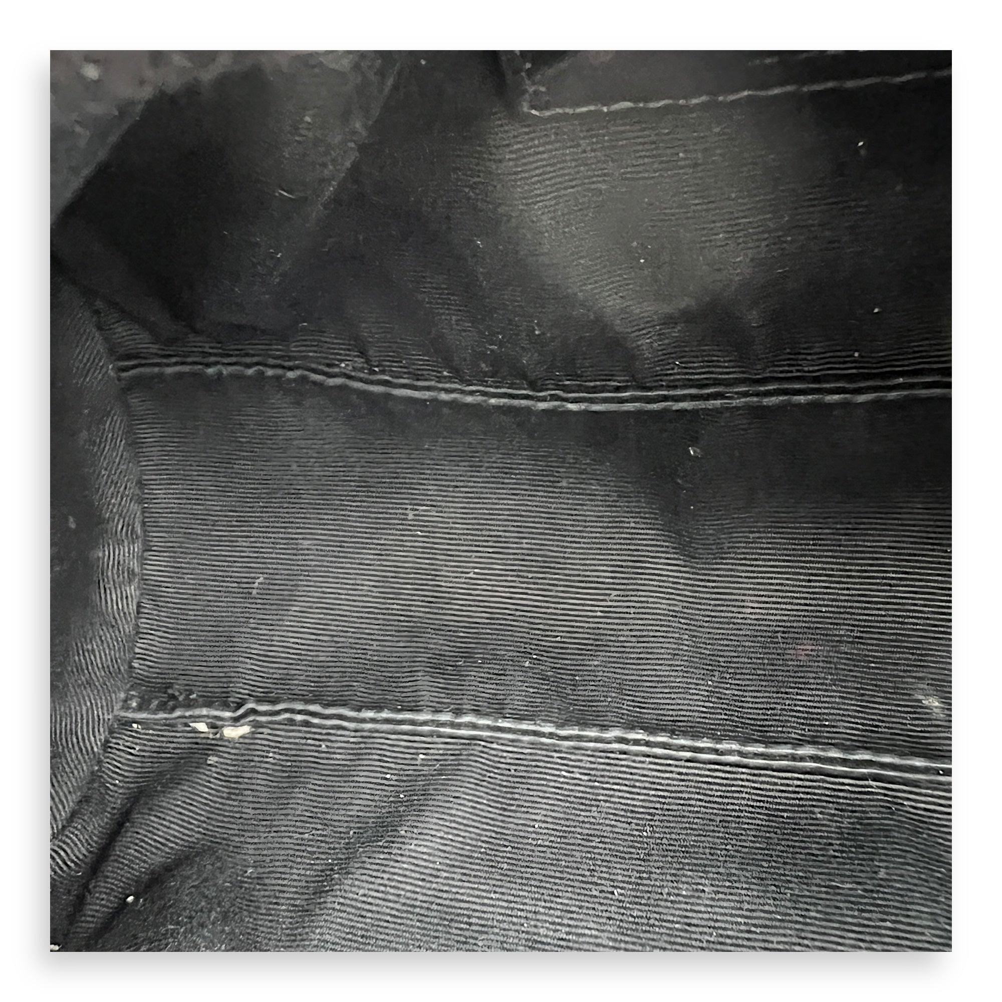 Sade Tube Black Shoulder Bag in Patent Leather, Gold hardware