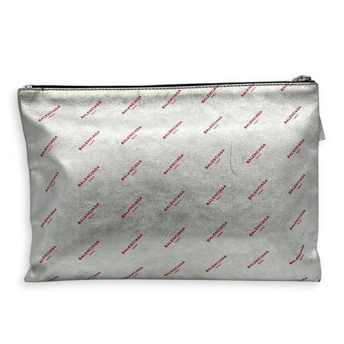 Logo Pouch Silver in Calfskin, Silver hardware