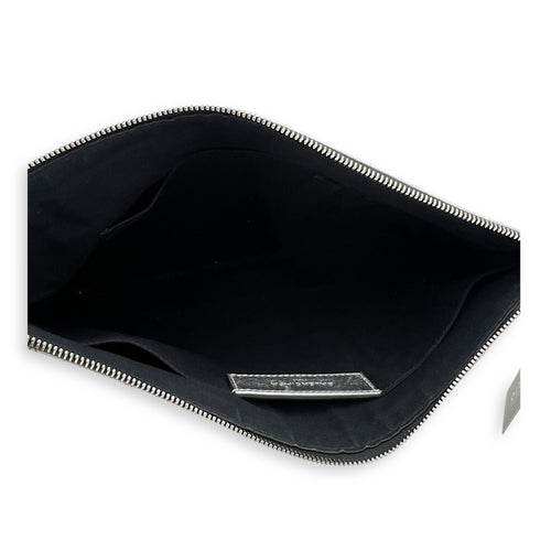 Logo Pouch Silver in Calfskin, Silver hardware
