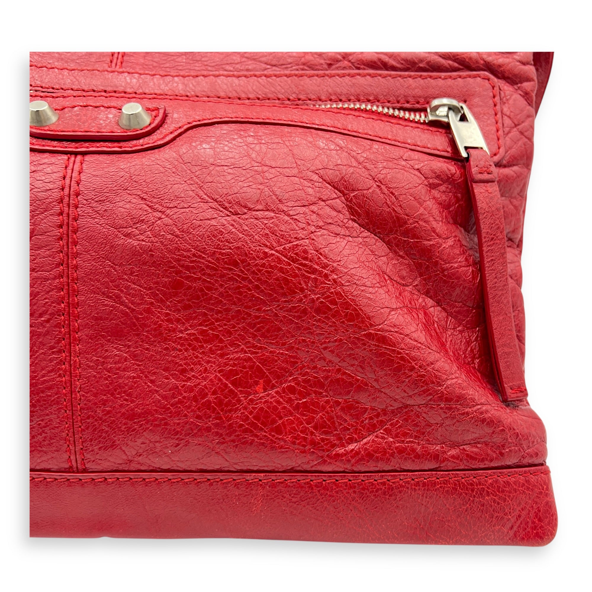 City Clutch Red in Calfskin, Silver hardware
