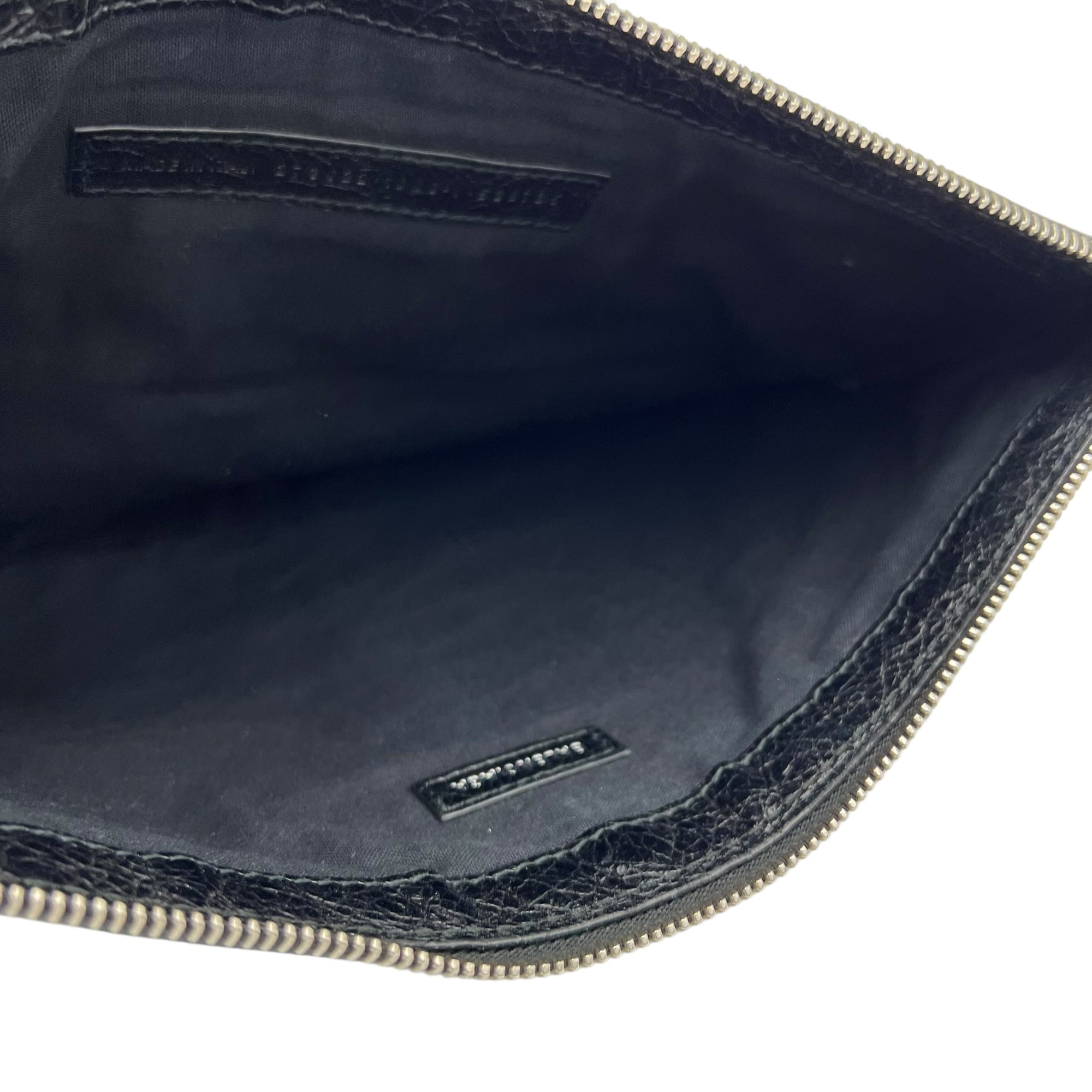 City Pouch Black in Calfskin, Gold hardware