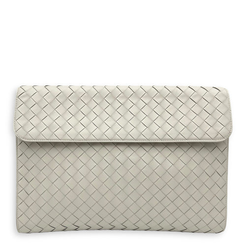Intrecciato Clutch Silver in Lambskin, Silver hardware