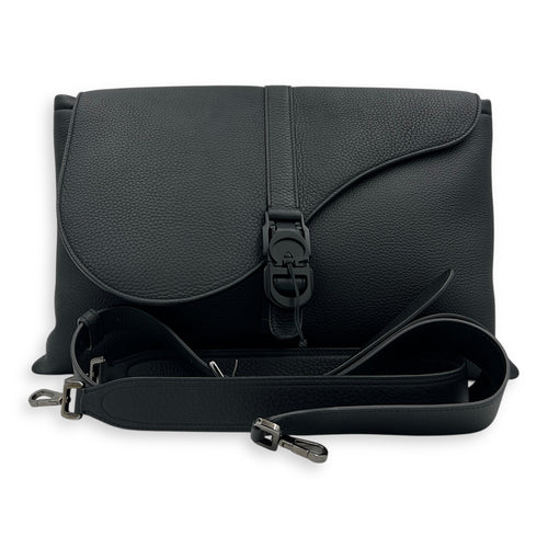 Saddle Messenger Black in Calfskin, Ultramatte hardware
