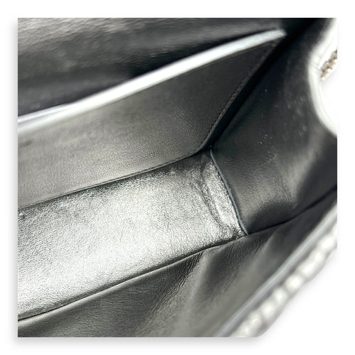 Matelassé Crossbody Bag Silver in Lambskin, Silver hardware