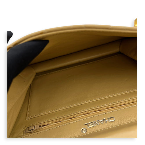 Vintage CC Double Turnlock Shoulder Bag Beige in Lambskin, Gold hardware