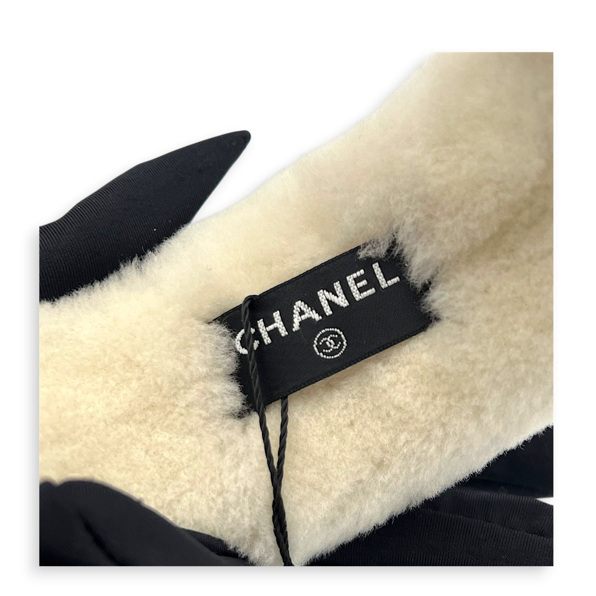 22B Logo Headband  Ecru White in Shearling