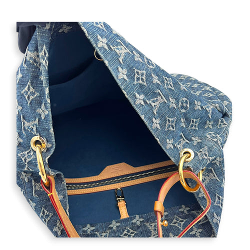 Daily Hobo  Shoulder Bag Blue in Denim, Gold hardware