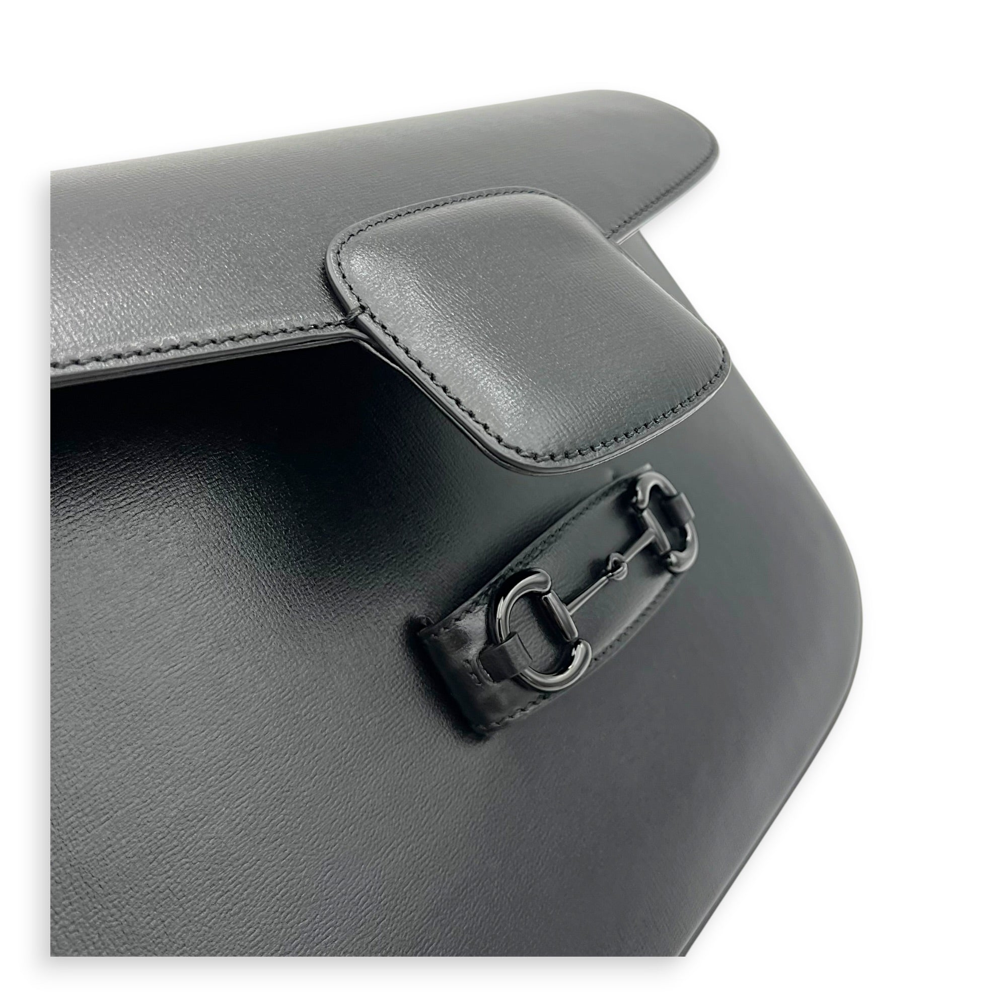 Horsebit 1955 Large Black Shoulder Bag in Calfskin, Black hardware