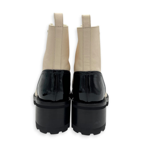 CC Pearl Ankle Boots 38 Ecru in Goat Leather, Gold hardware
