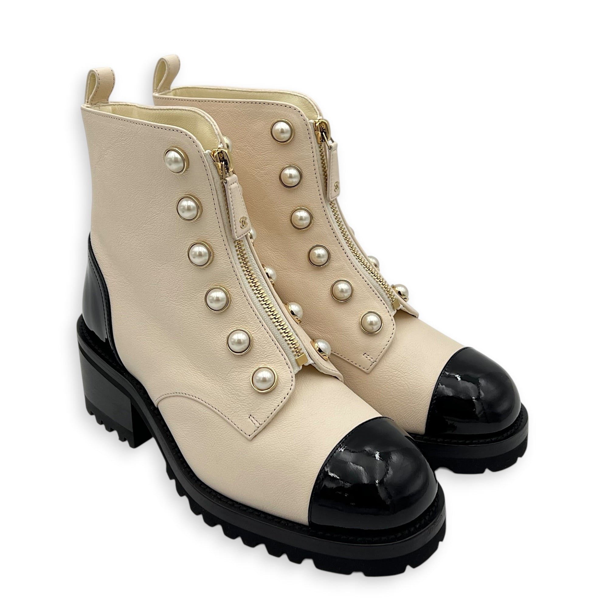 CC Pearl Ankle Boots 38 Ecru in Goat Leather, Gold hardware