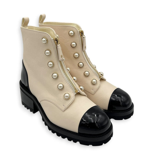 CC Pearl Ankle Boots 38 Ecru in Goat Leather, Gold hardware