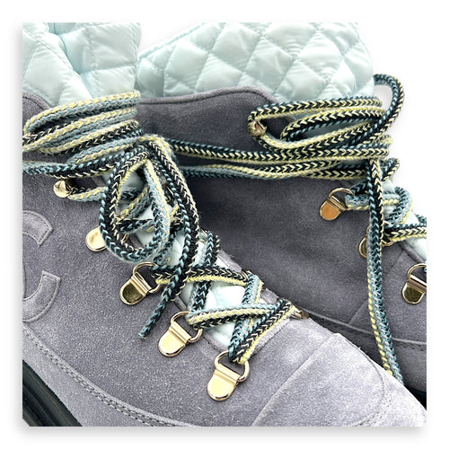 CC Padded Spiked 38 Grey Boots in Suede Leather, Gold hardware
