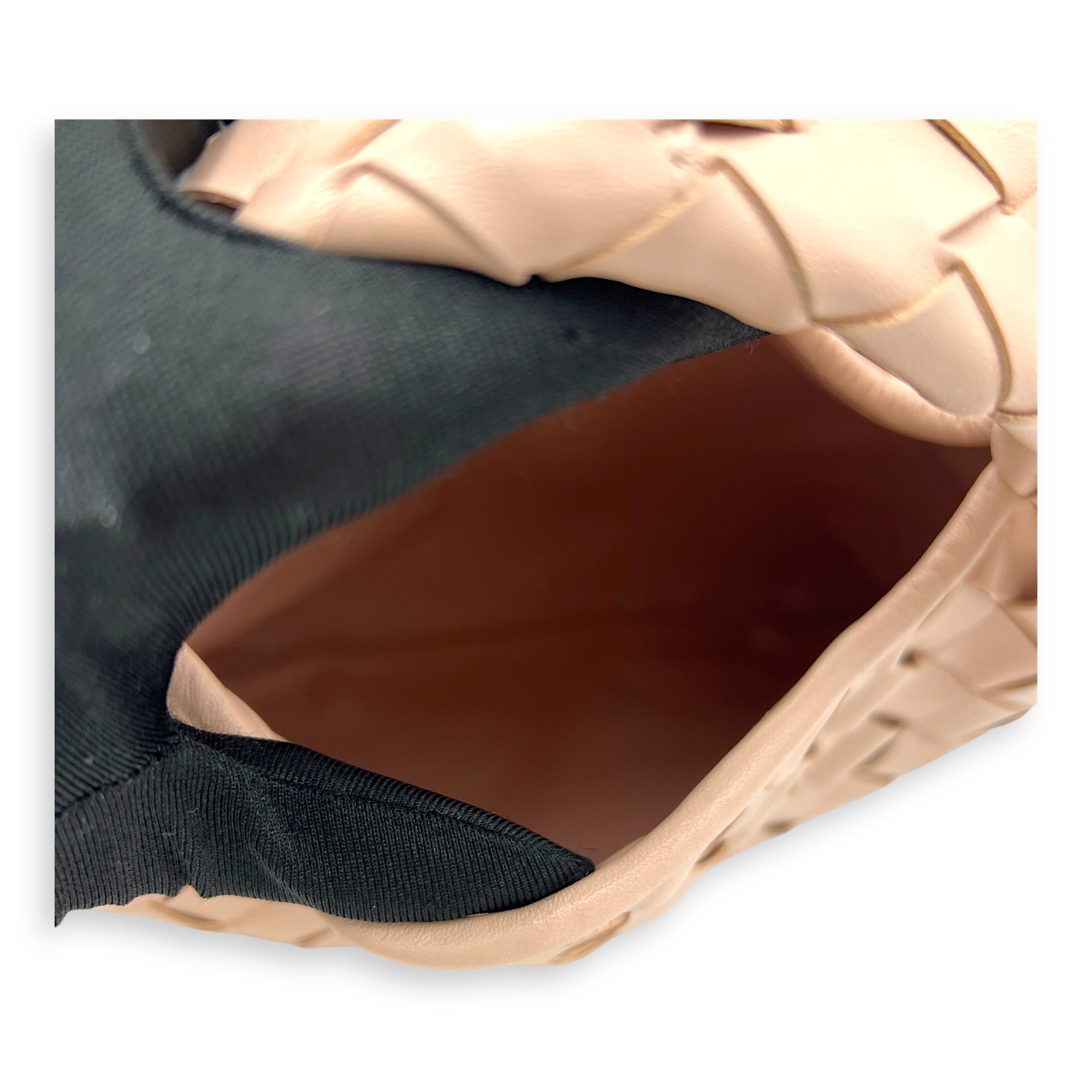 Hop Top Handle Bag Pink in Calfskin, Gold hardware