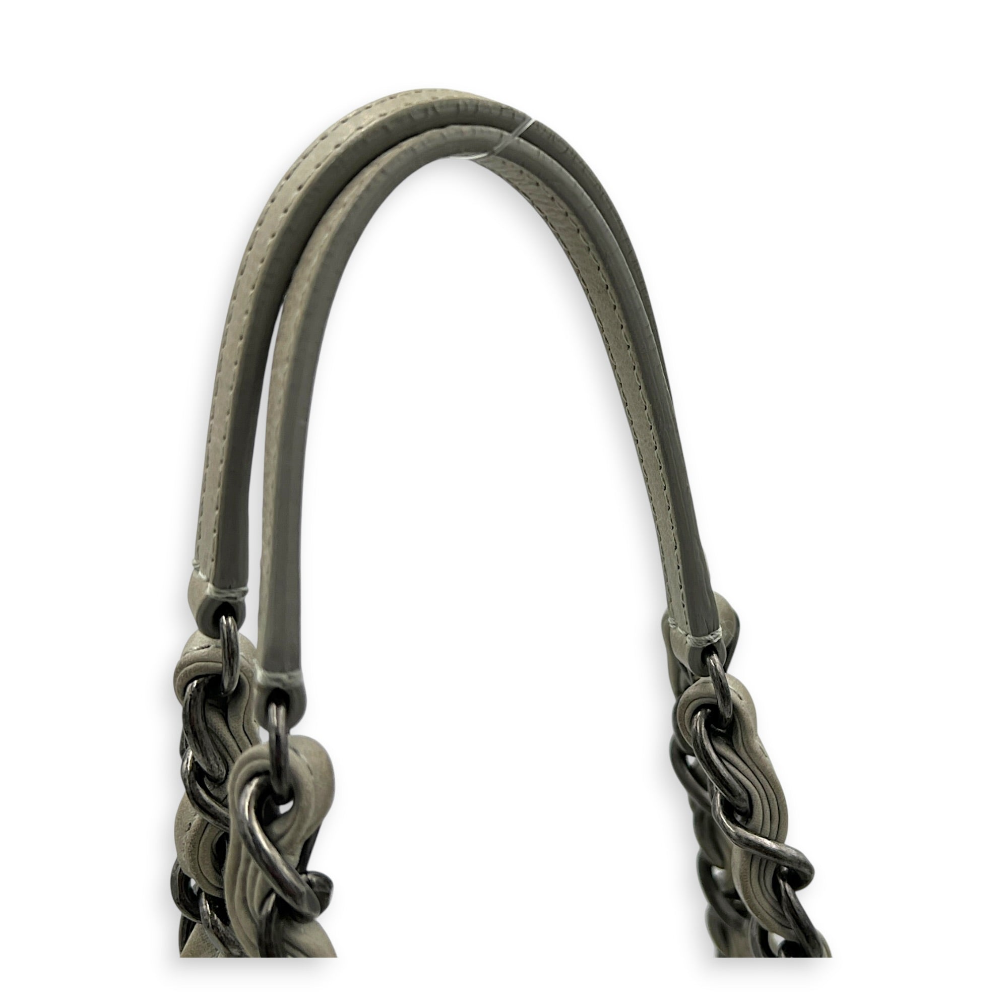 Chain White Shoulder Bag in Nubuck, Silver hardware