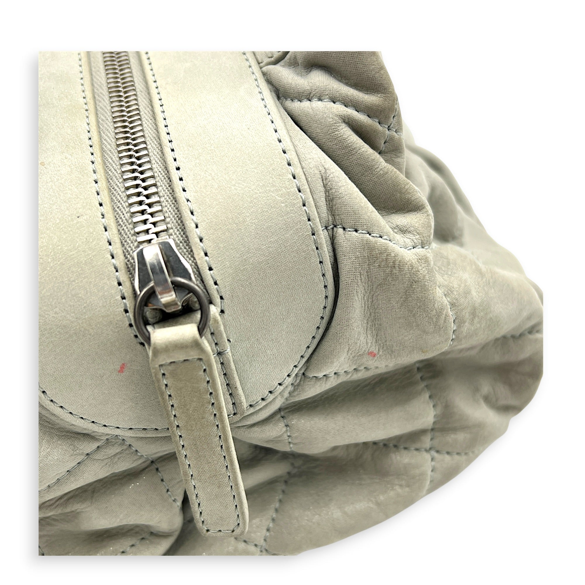 Chain White Shoulder Bag in Nubuck, Silver hardware