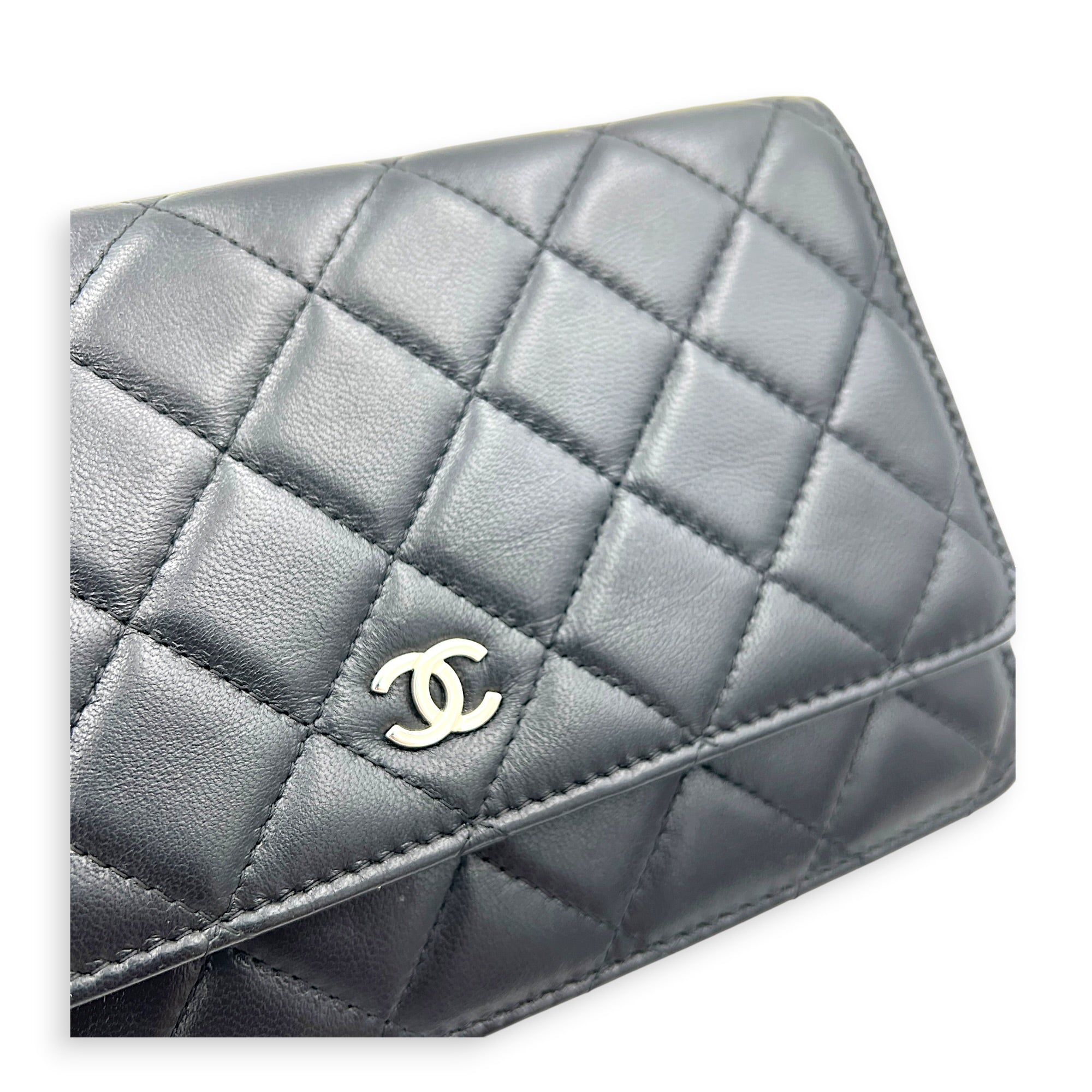 CC Black Wallet On Chain in Lambskin, Silver hardware