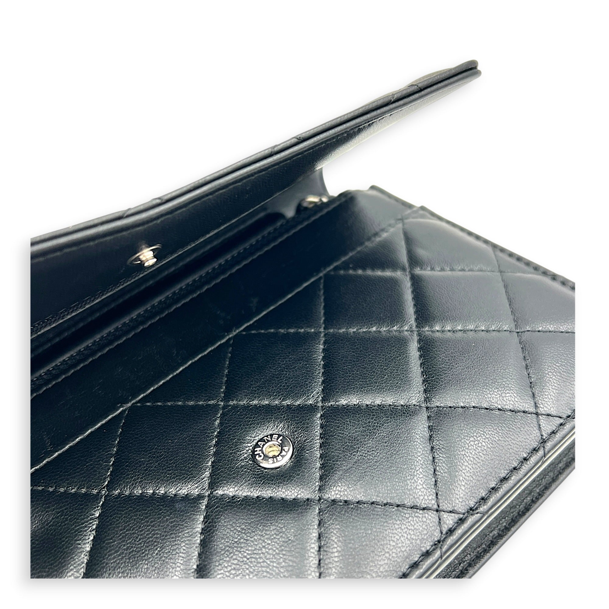CC Black Wallet On Chain in Lambskin, Silver hardware
