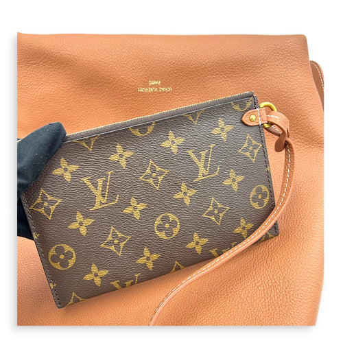 Low Key Hobo Brown Shoulder Bag in Taurillon Leather, Gold hardware
