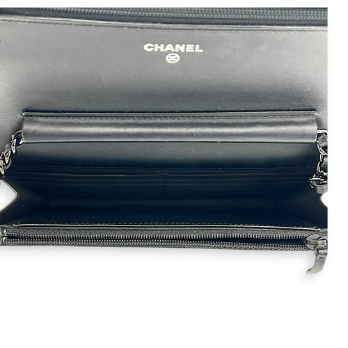 2.55 Black Wallet On Chain in Crinkled Patent, So Black hardware