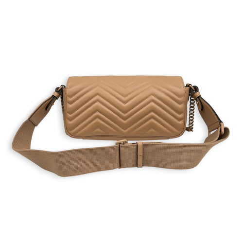 GG Marmont Beige Shoulder Bag in Calfskin, Enamel hardware