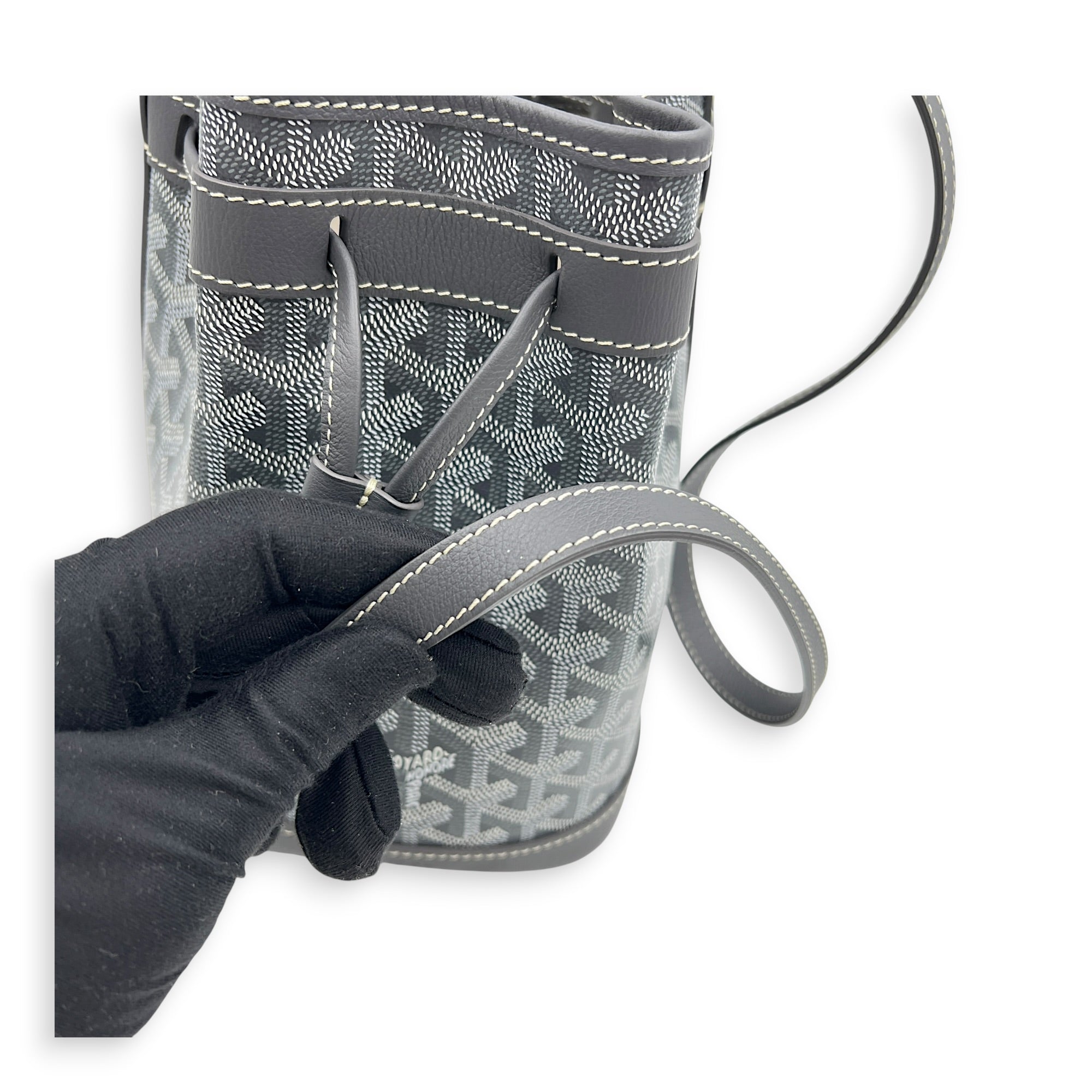 Petit Flot Bucket Bag Grey in Coated Canvas, Silver hardware