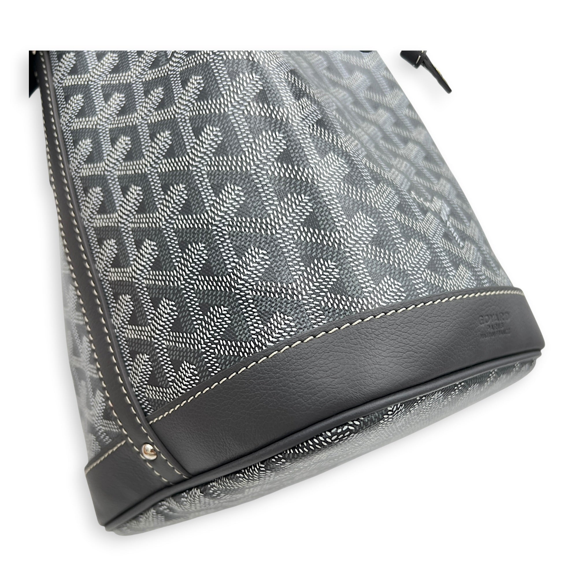 Petit Flot Bucket Bag Grey in Coated Canvas, Silver hardware