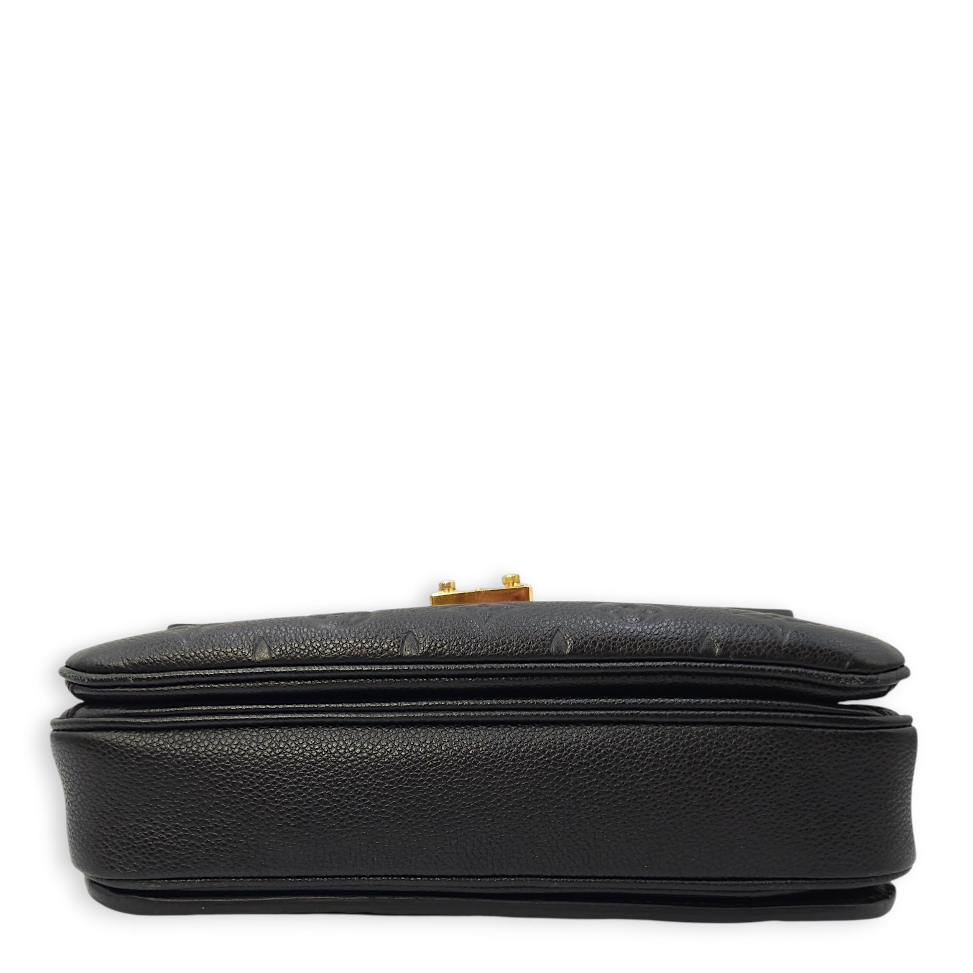 Pochette Metis MM Black Crossbody Bag in Empriente Leather, Gold hardware