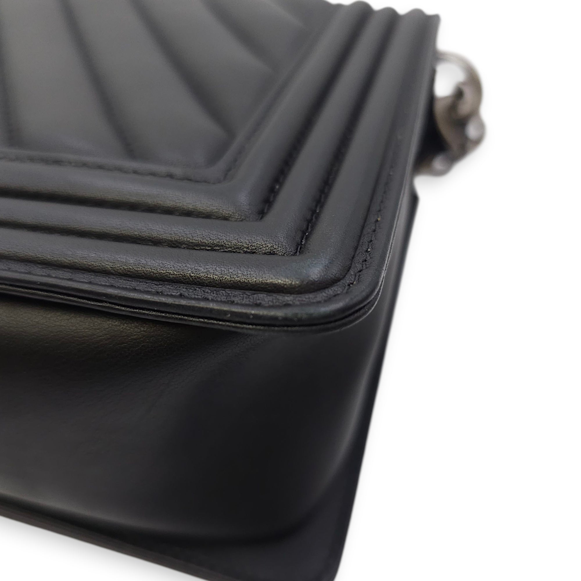 Le Boy Chevron Medium Black Flap Bag in Calfskin, Ruthenium hardware