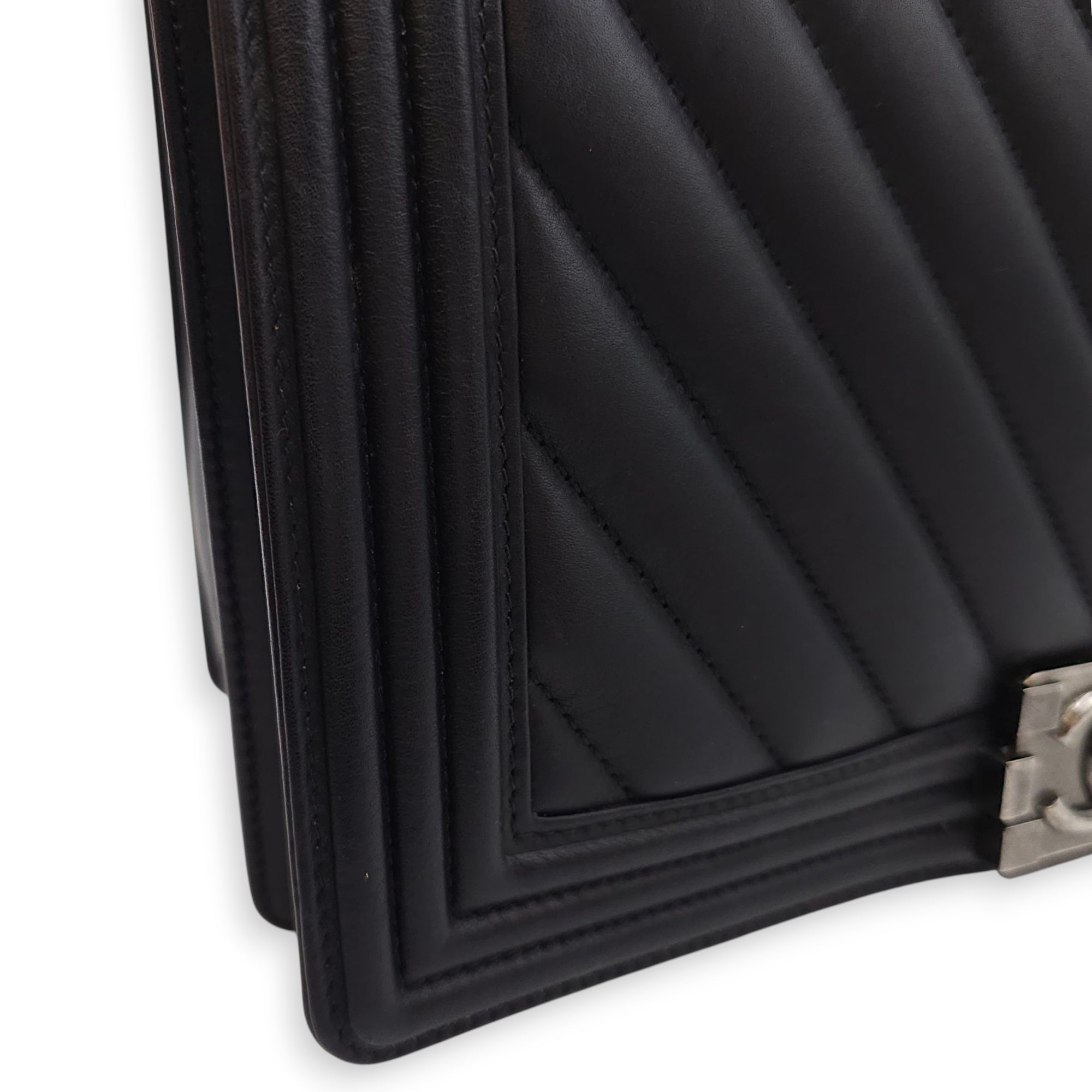 Le Boy Chevron Medium Black Flap Bag in Calfskin, Ruthenium hardware