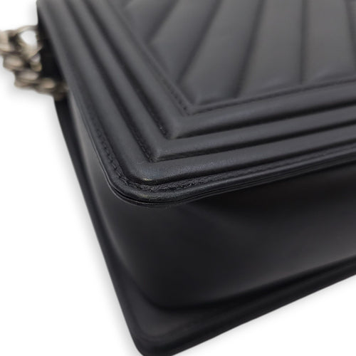 Le Boy Chevron Medium Black Flap Bag in Calfskin, Ruthenium hardware