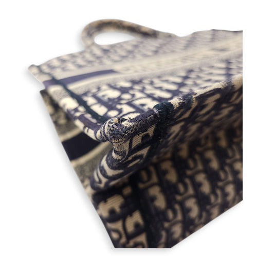 Book Medium Blue Oblique Tote Bag in Canvas