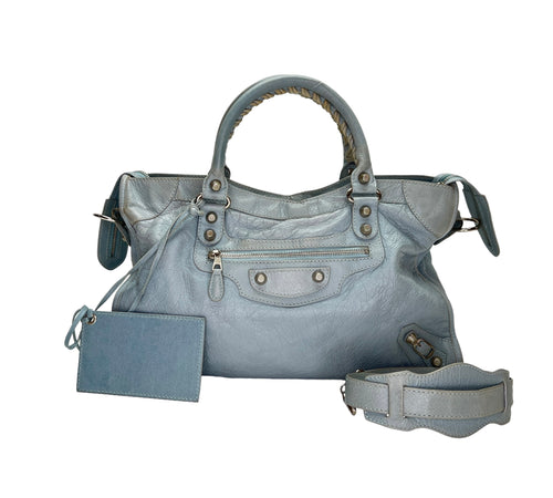 City Medium Blue Shoulder Bag in Distressed Leather, Silver hardware