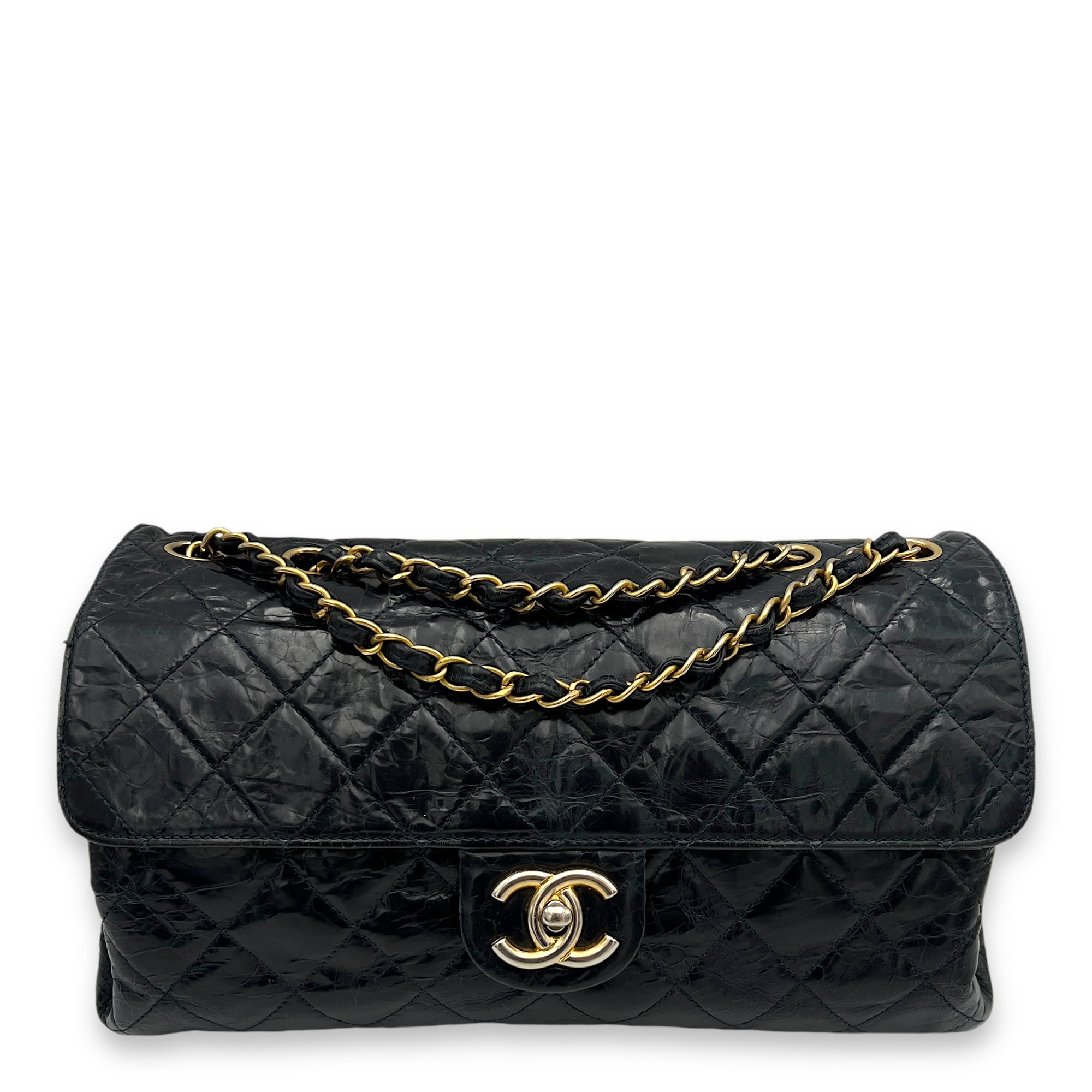 CC Turnlock Crinkled Navy Shoulder Bag in Calfskin, Gold hardware