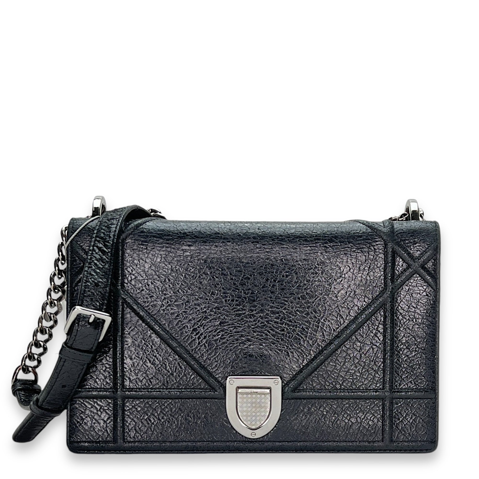 Diorama Medium Shoulder bag in Distressed leather, Silver Hardware