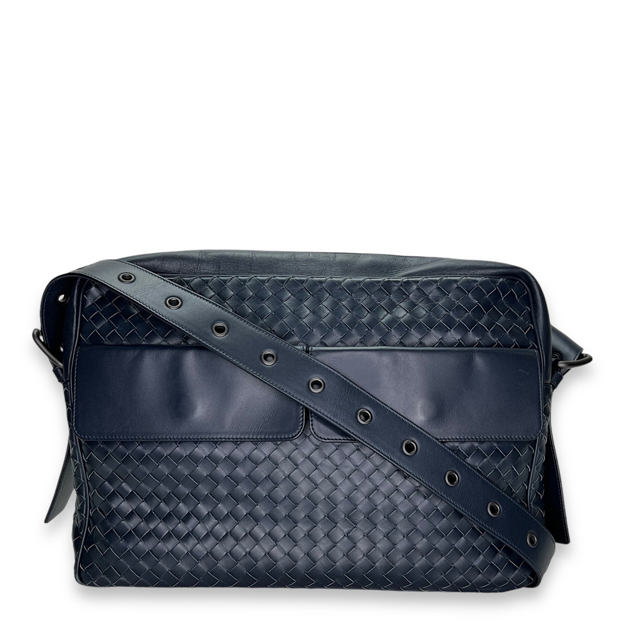 Intrecciato  Messenger Bag Navy in Calfskin, Ruthenium