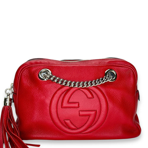 Soho Chain  Shoulder Bag Red in Calfskin, Light Gold