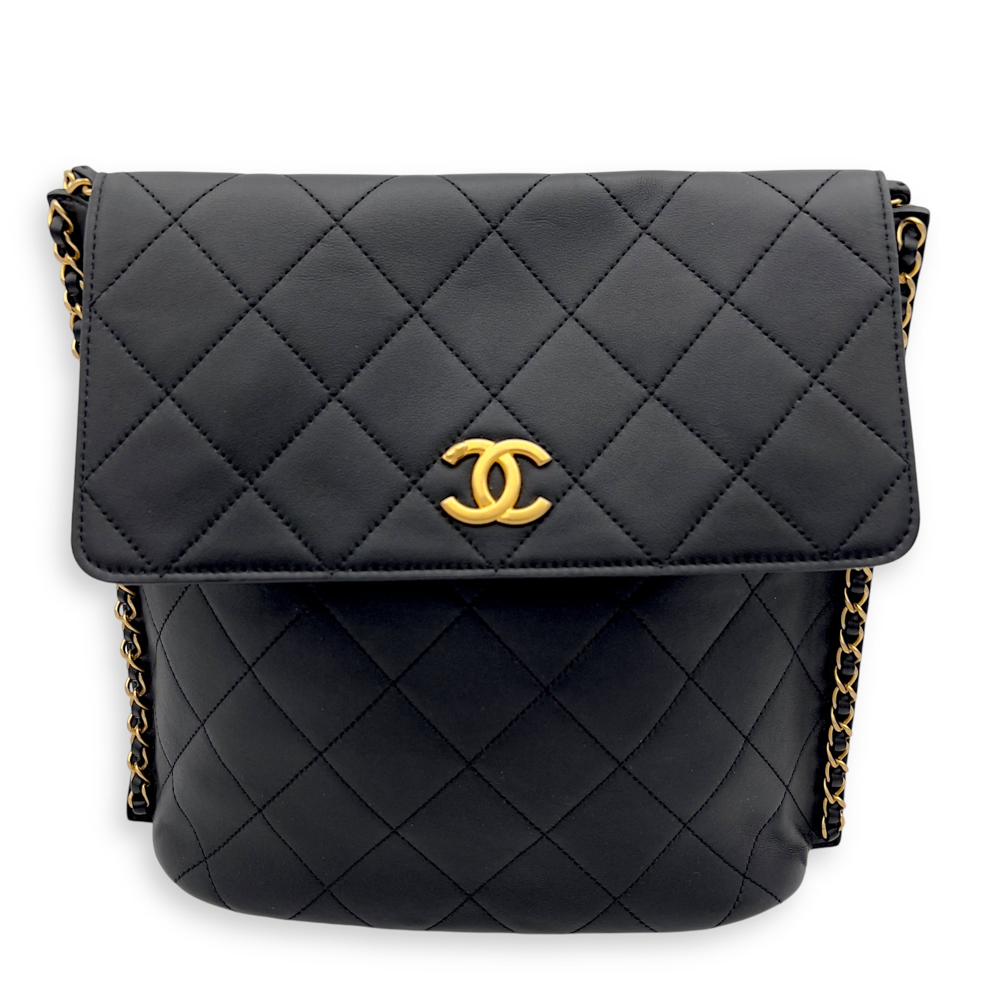 Chanel CC Chain Side Black Shoulder Bag in Calfskin, Gold hardware_1