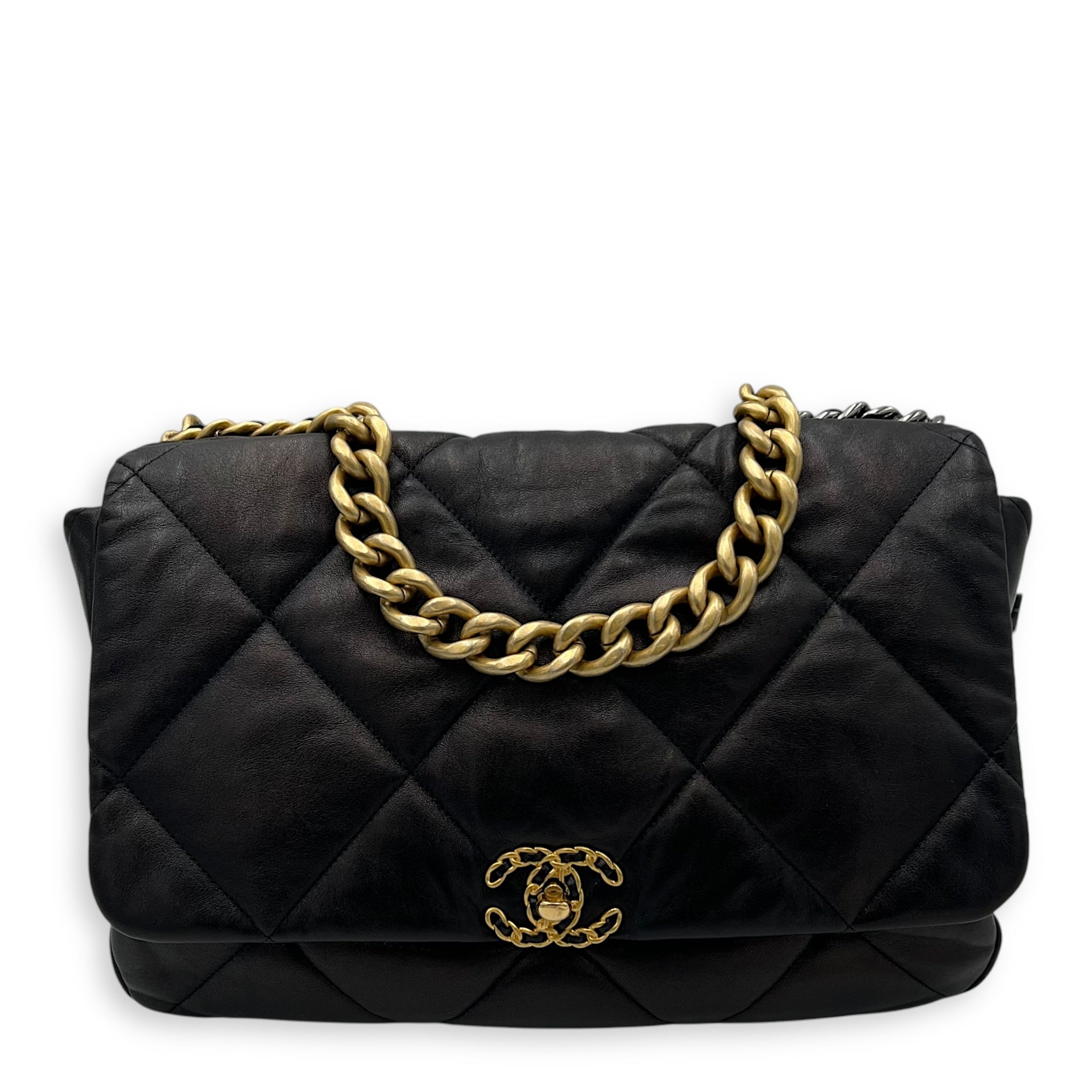 Chanel C19 Maxi Black Shoulder Bag in Lambskin, Mixed hardware_1