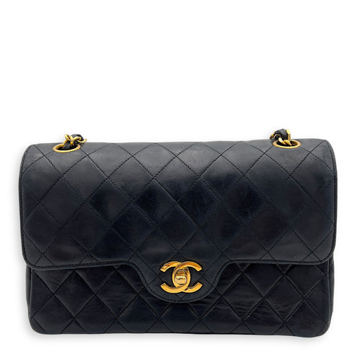 Chanel CC Flap Classic Vintage Shoulder Bag Black in Lambskin, Gold hardware_1