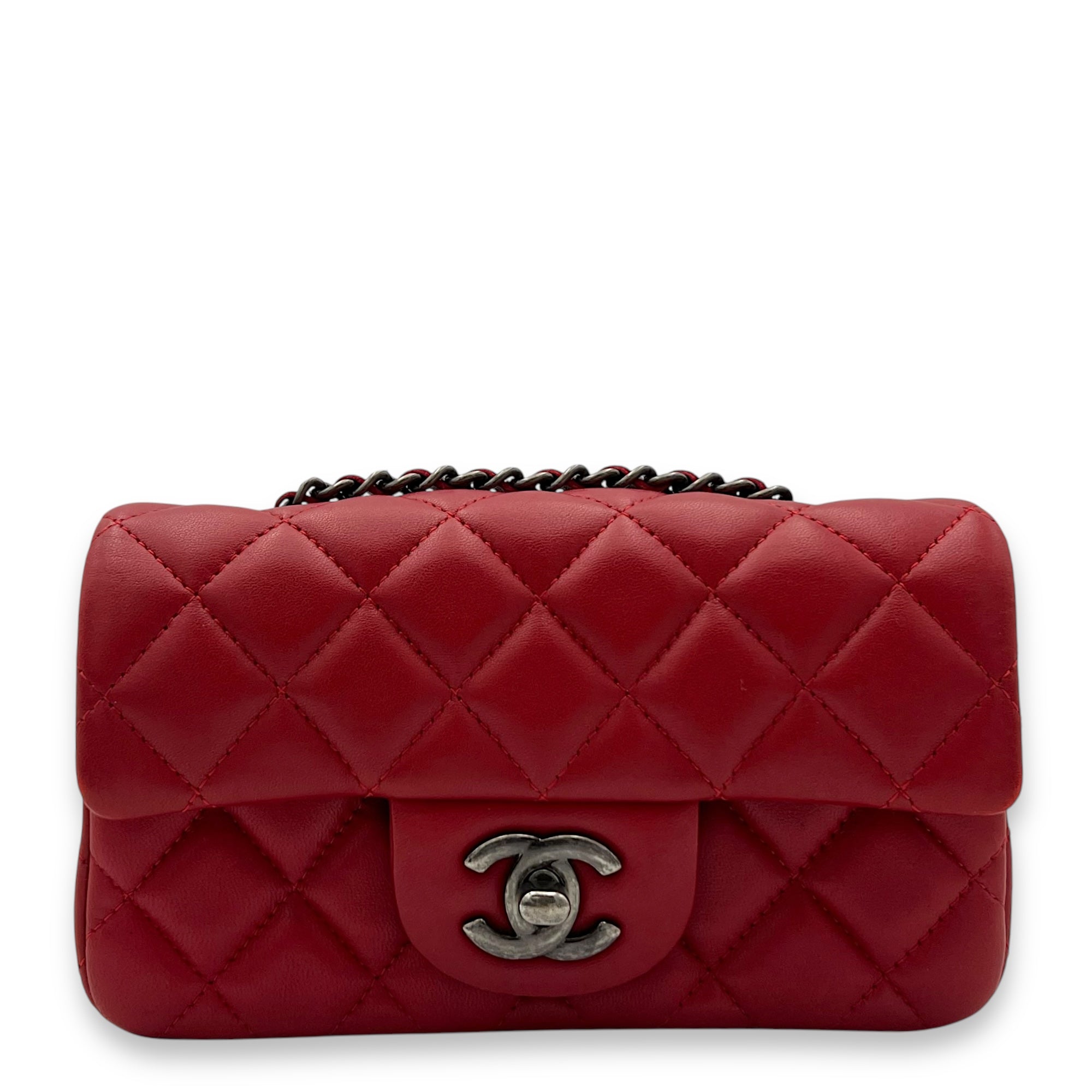 Chanel Classic Crossbody Bag Red in Lambskin, Ruthenium hardware_1