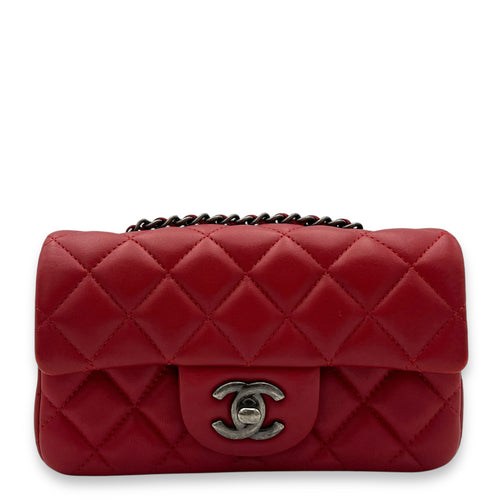 Chanel Classic Crossbody Bag Red in Lambskin, Ruthenium hardware_1